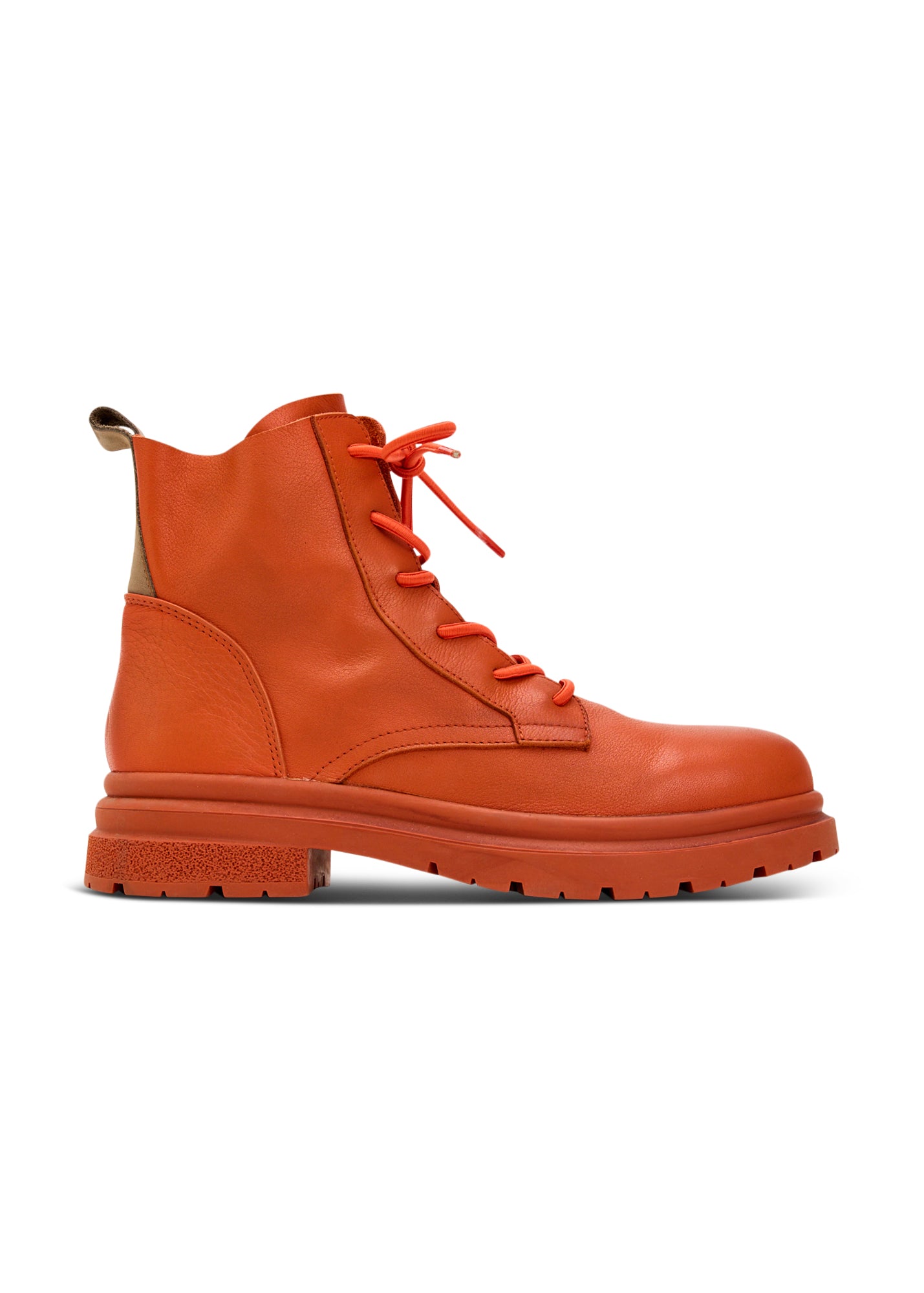 Leather boots with laces and orange zipper