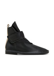 Soft leather boots with black scotch closure