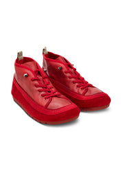 Women's soft leather shoes with red rubber laces