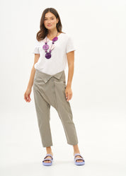 Green buttoned pants with folded belt