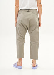Green buttoned pants with folded belt