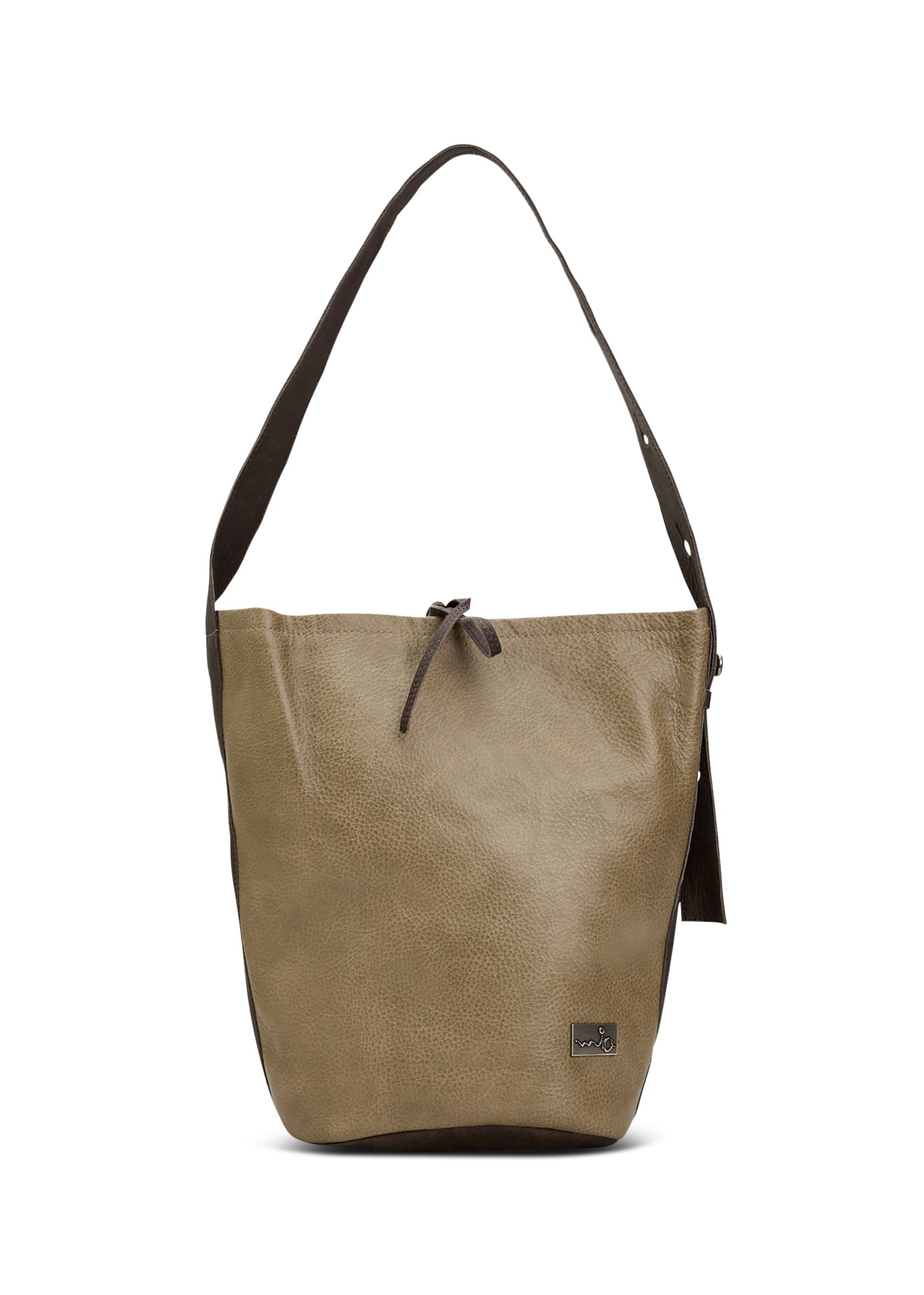 Leather strap bucket bag with stone button