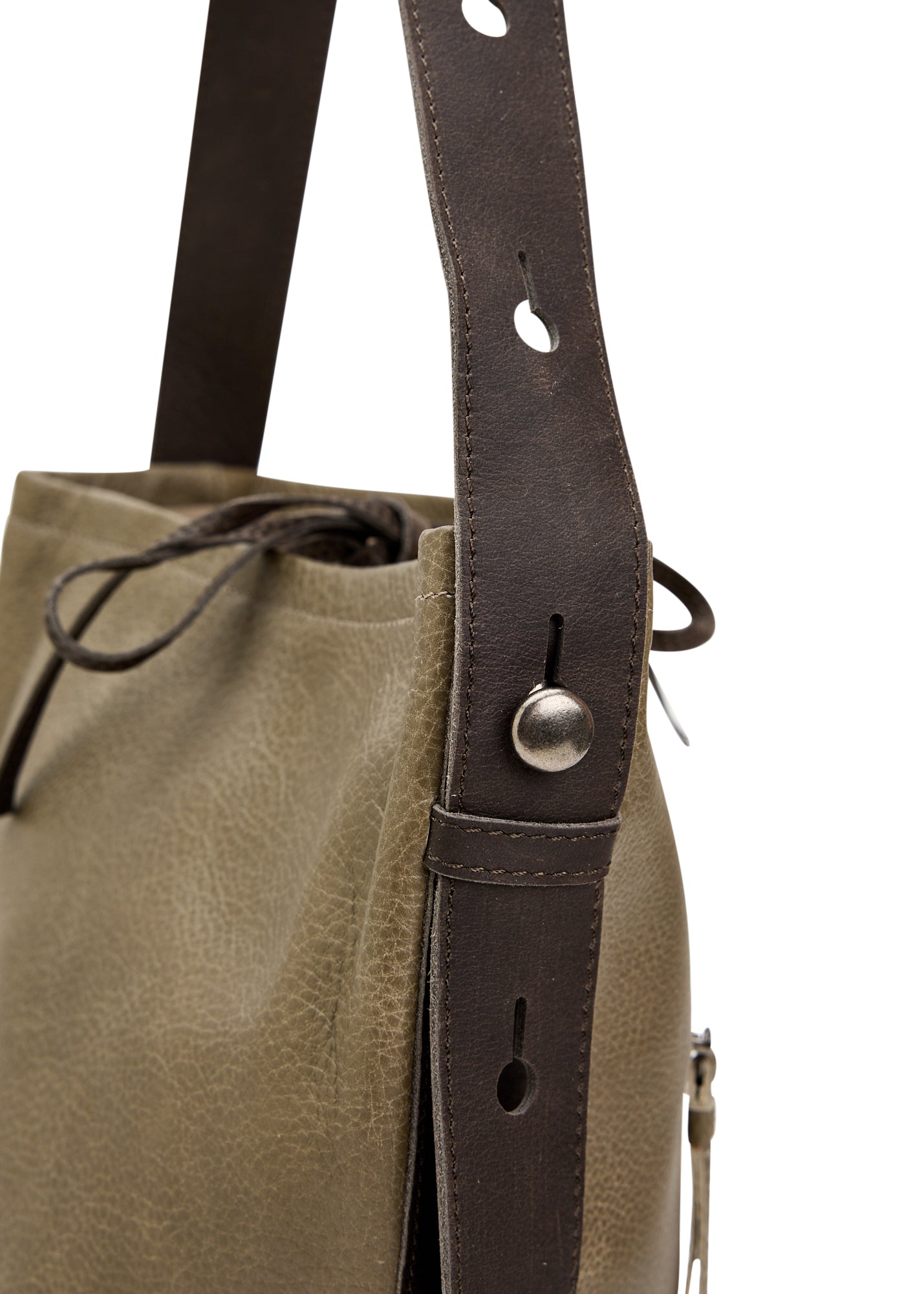 Leather strap bucket bag with stone button