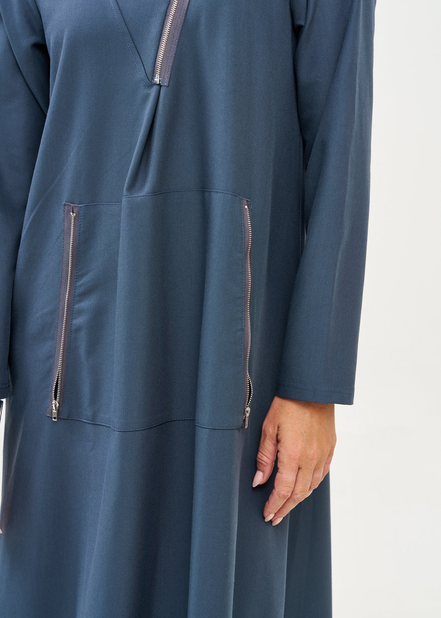 Long sleeve dress with hat and zipper, dark blue