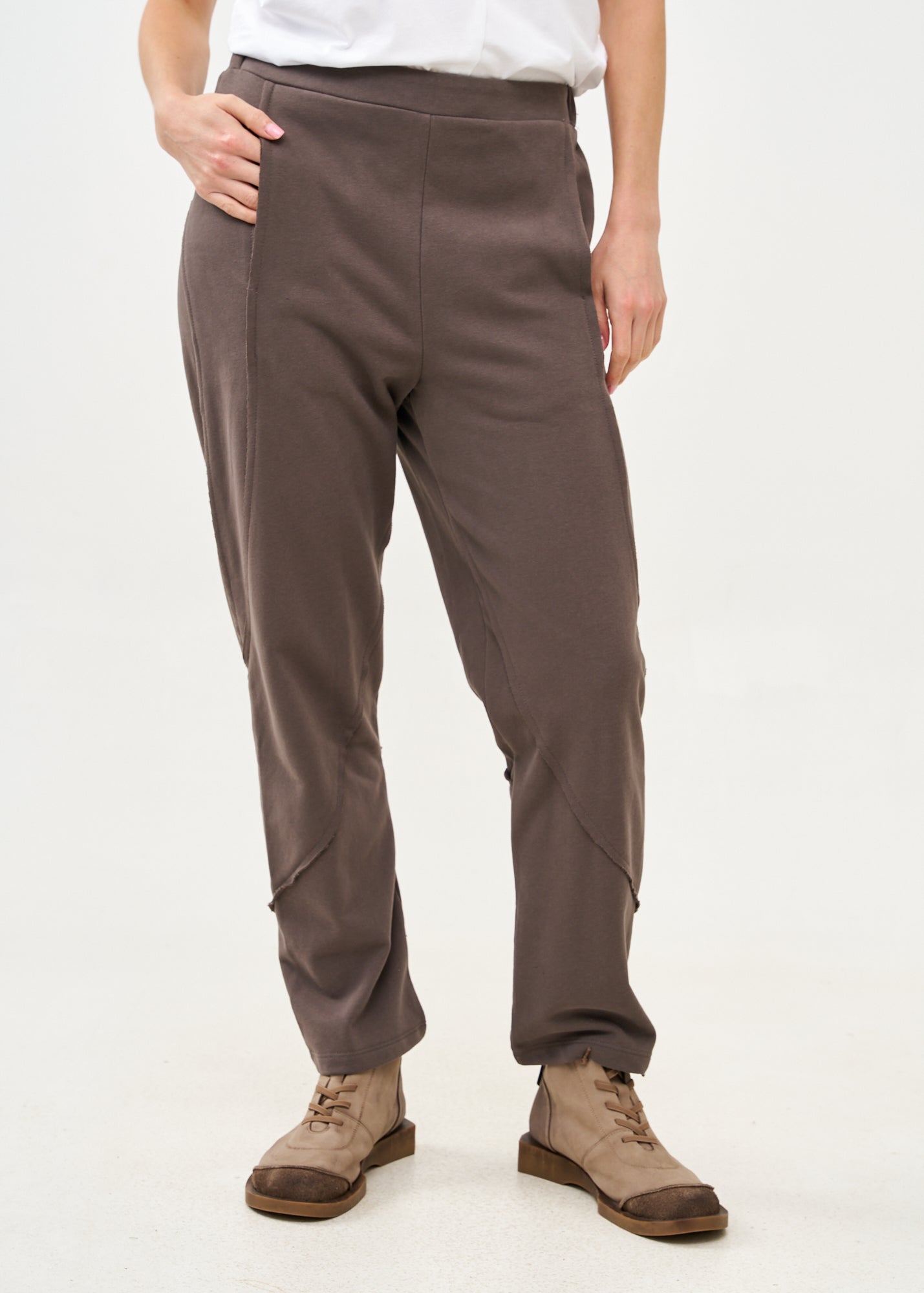 Dark grey French terry pants with external cuts