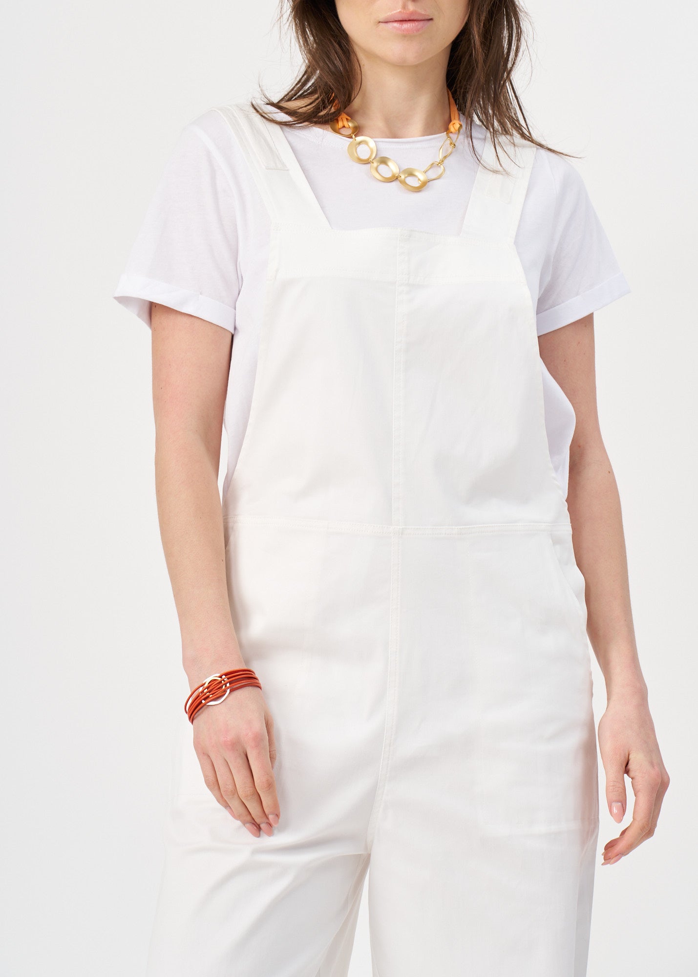 Suspender jumpsuit with white ribbon