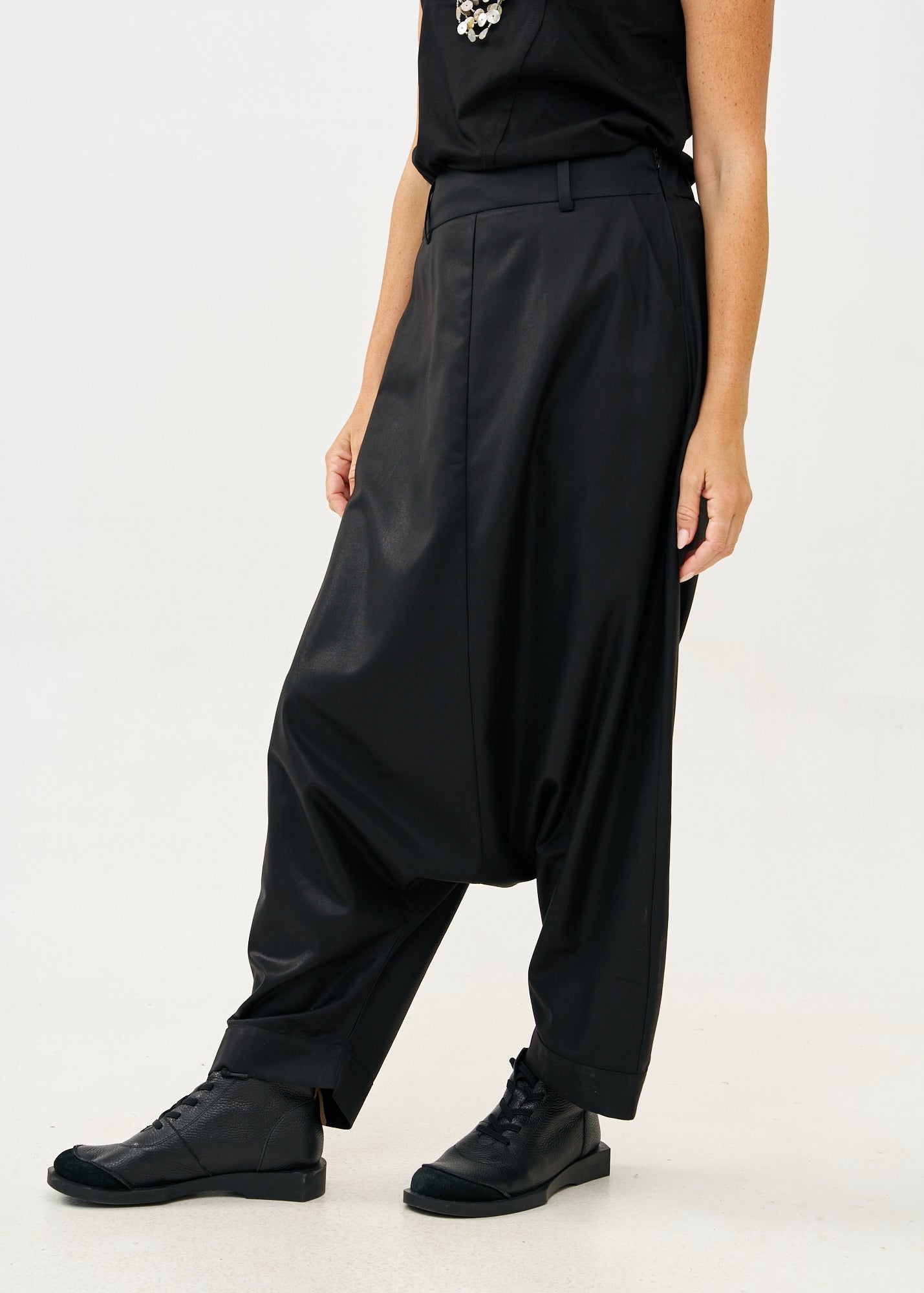 Classic skirt pants with black shine