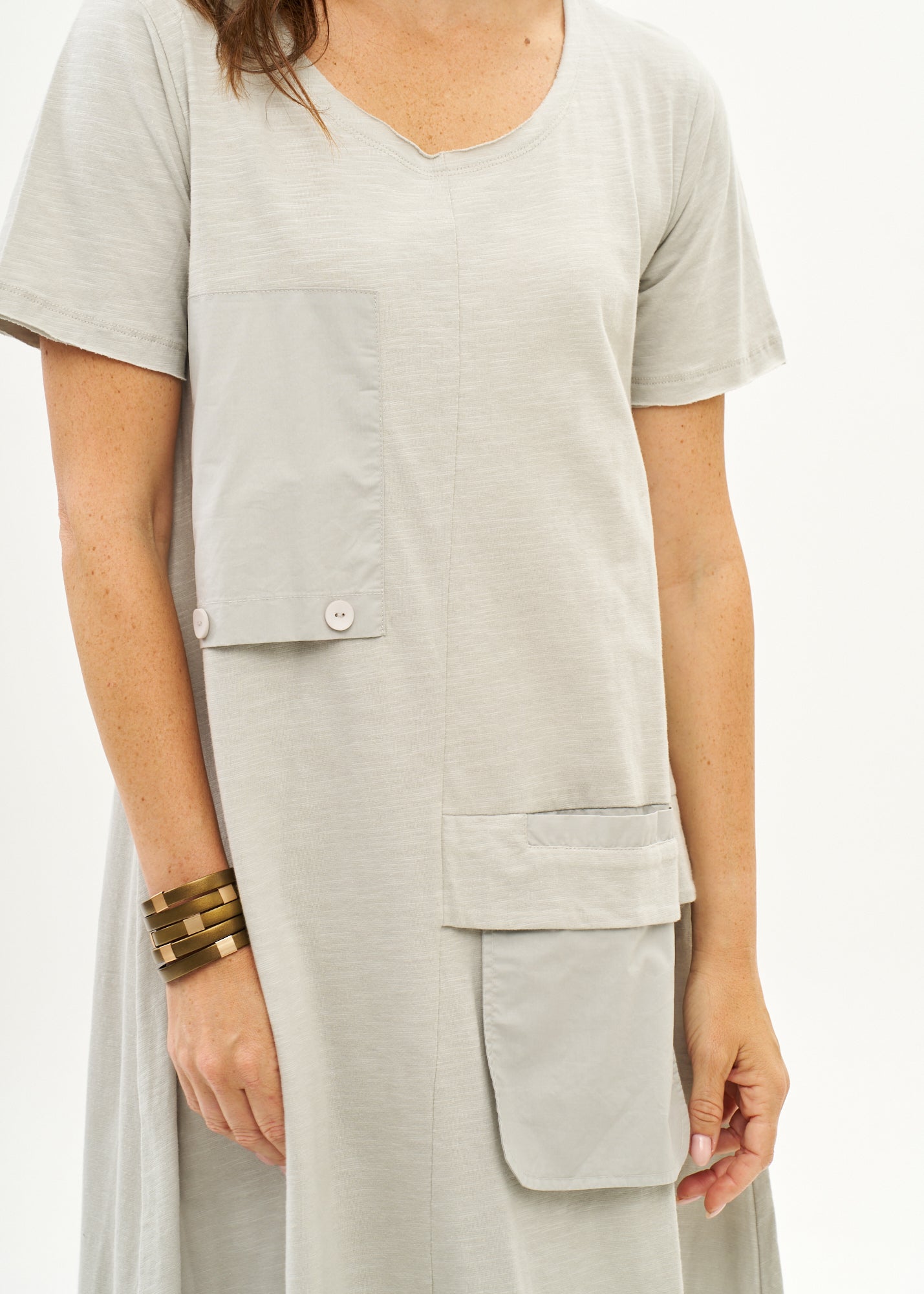 Light gray short sleeve dress with inverted pocket