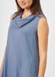 Golf overall snap-fasteners on the bottom blue wash