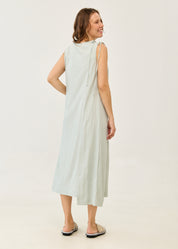 Dress with ties at the shoulders and light green side