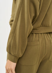 Jacket with two front pockets and a green zipper