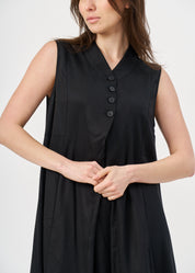 Dress with half button and black collar