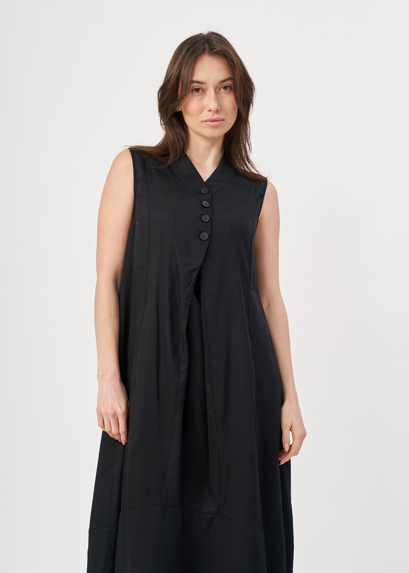 Dress with half button and black collar