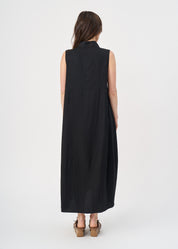 Dress with half button and black collar