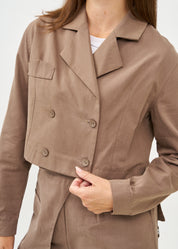 Brown short double-breasted blazer