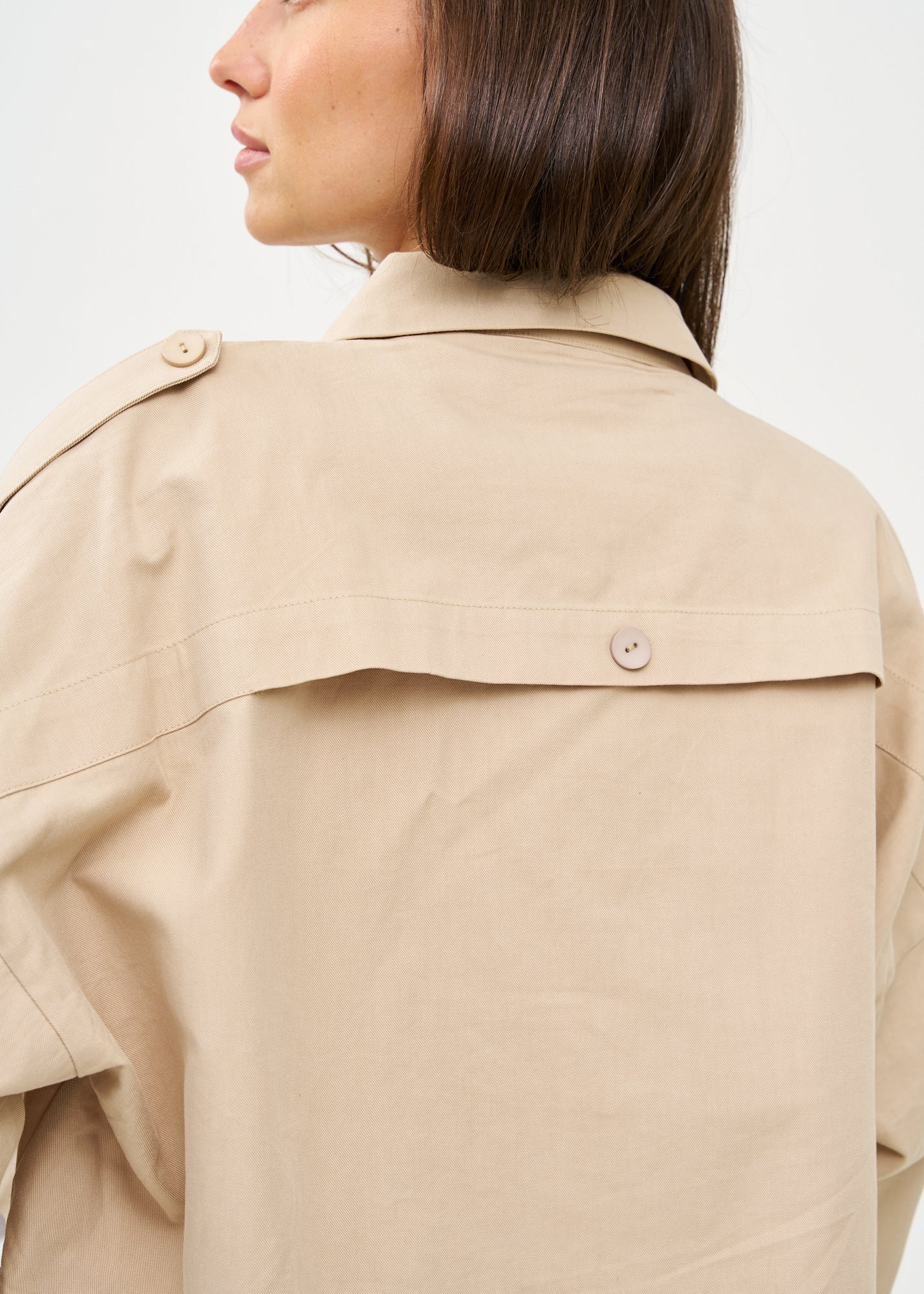 Stone long-sleeved jacket