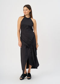 Halter neck dress with gathers and a black ribbon - 00