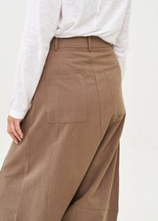 Cut-out skirt pants with pocket, brown color combination