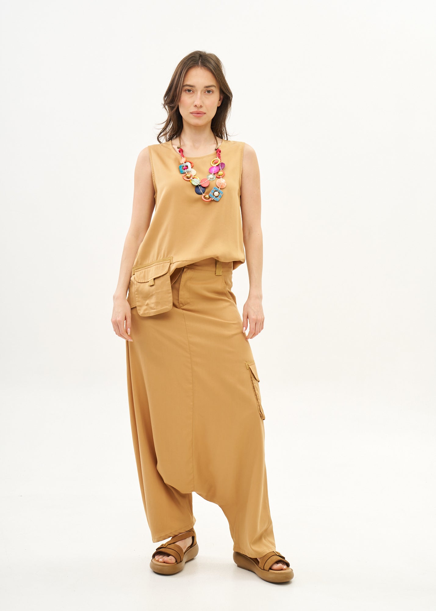 Skirt-like pants with brown ribbon detail