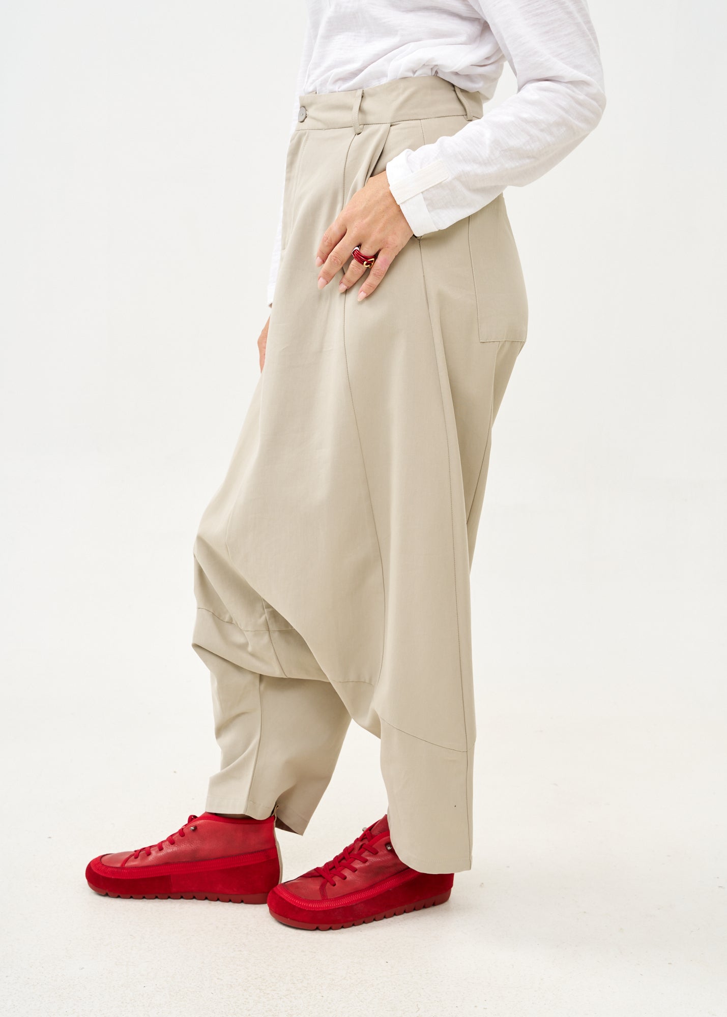 Stone color combination cut-out skirt pants with pocket
