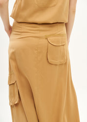 Skirt-like pants with brown ribbon detail