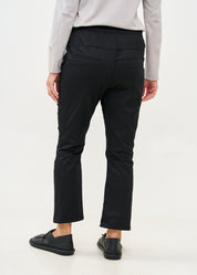 Black knee-length pants