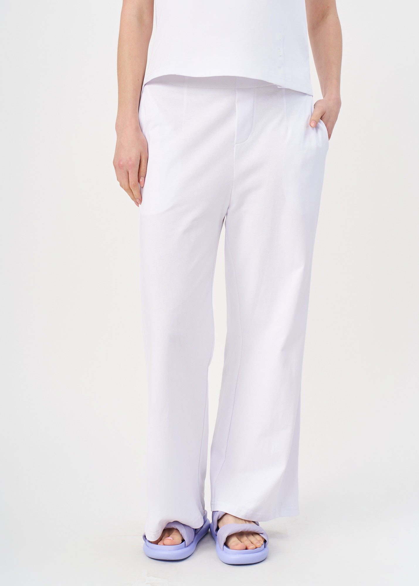 Classic straight leg trousers in white jersey