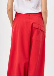 Red square pocket skirt-like pants