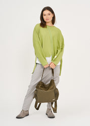 Oversized sweatshirt with green ribbon combination