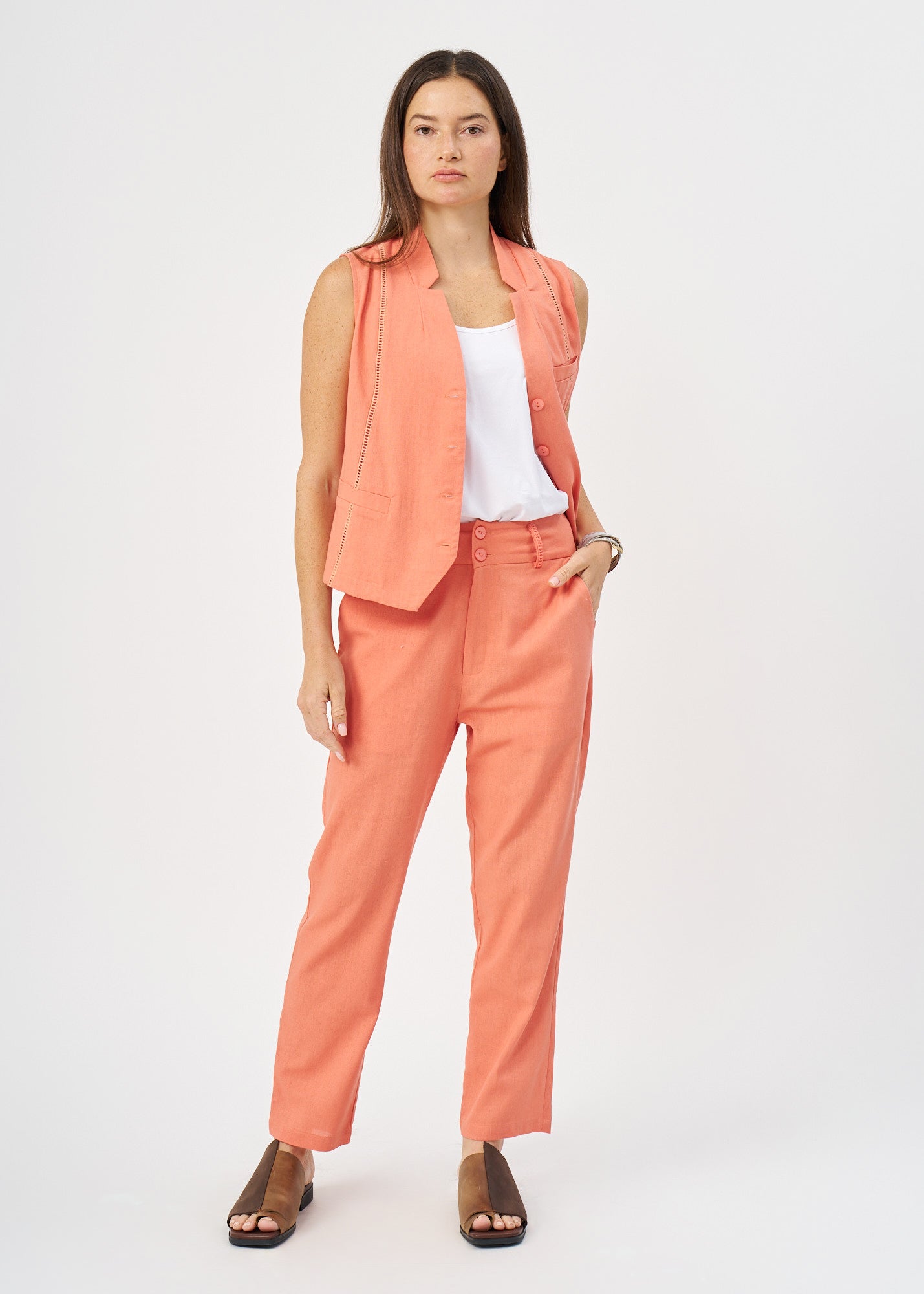 Long pants with orange ladder ribbon combination