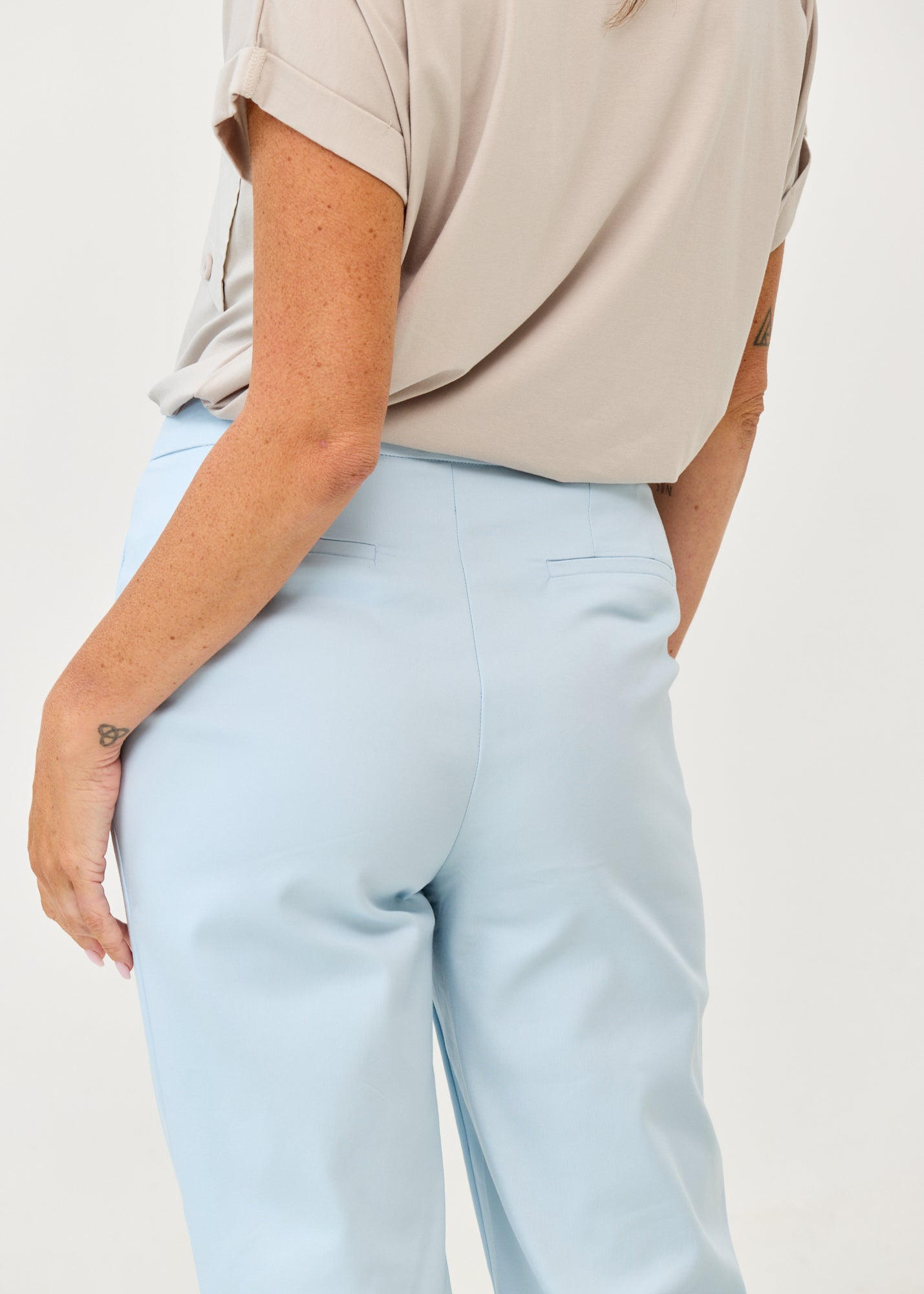 Classic blue trousers with zipper and button