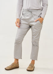 Light gray knee-length pants