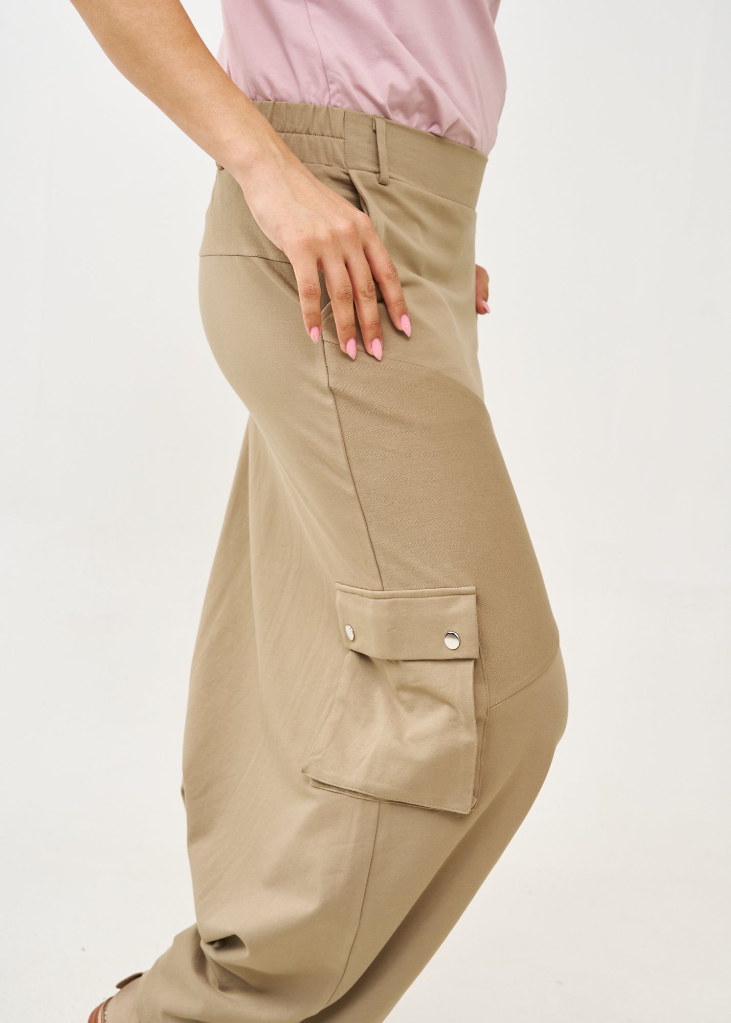 Brown pleated skirt with pocket