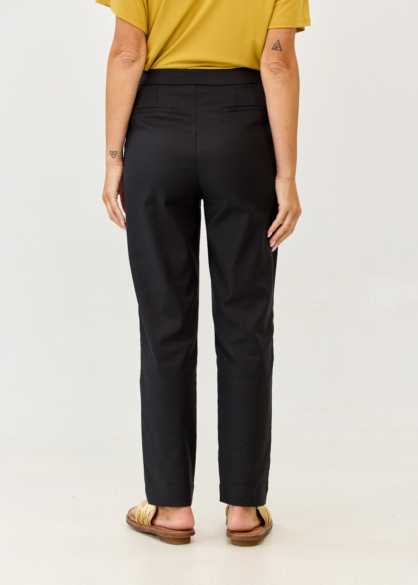 Classic trousers, zip and button, black