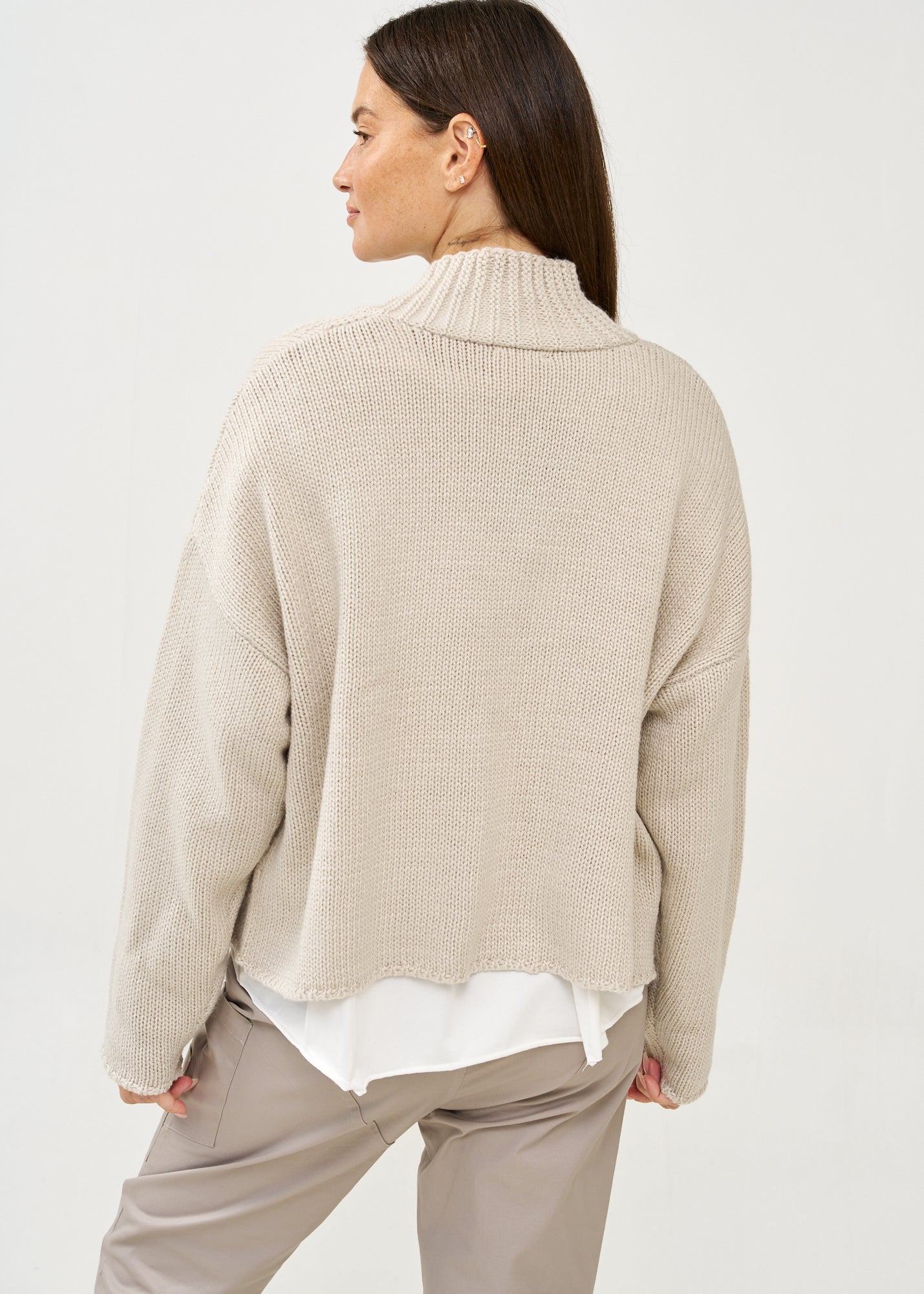 Light gray knit top with zipper