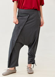 Cotton sack trousers with dark grey ribbon detailing