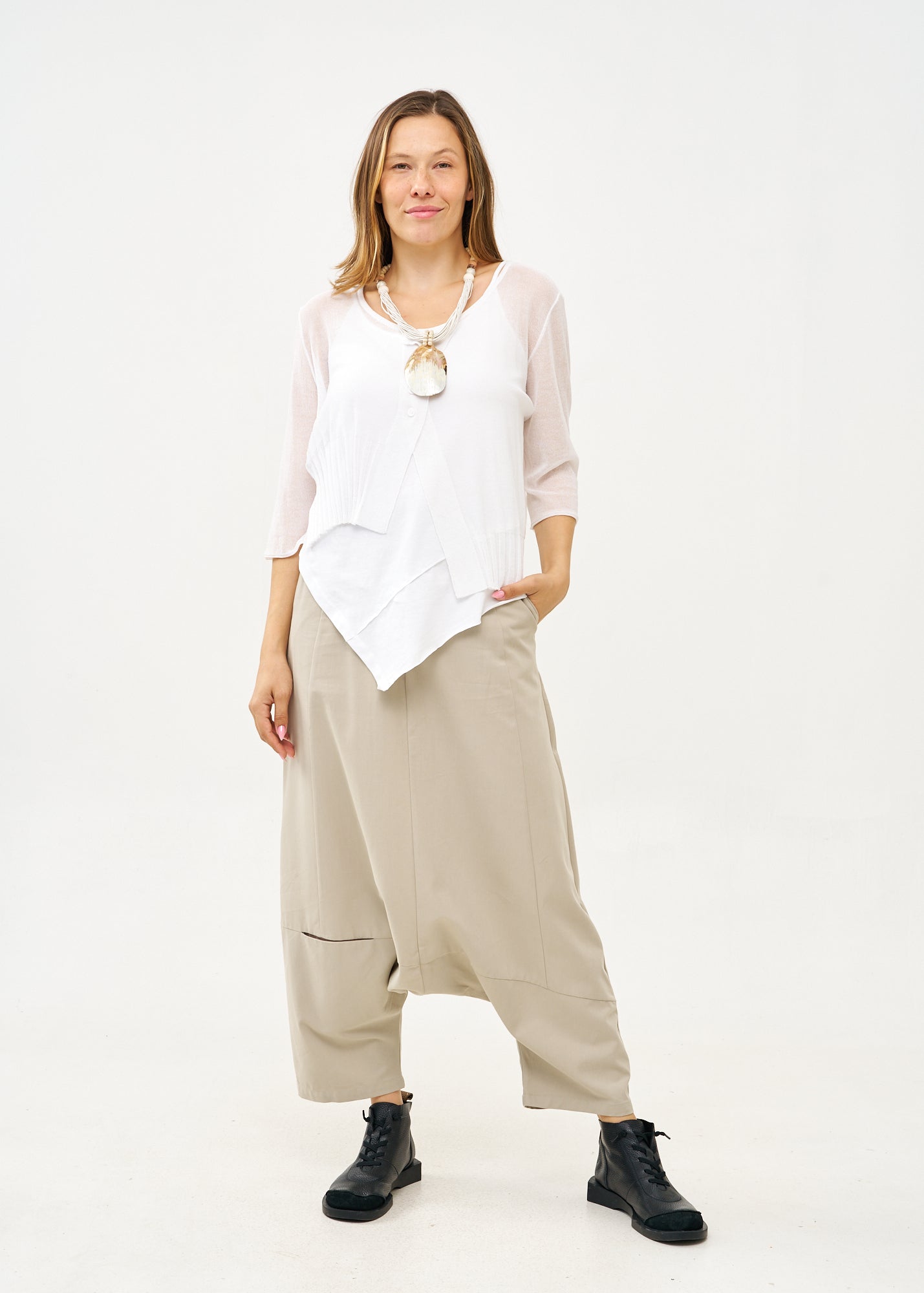 Thin knit top with buttons, 3/4 sleeves, white