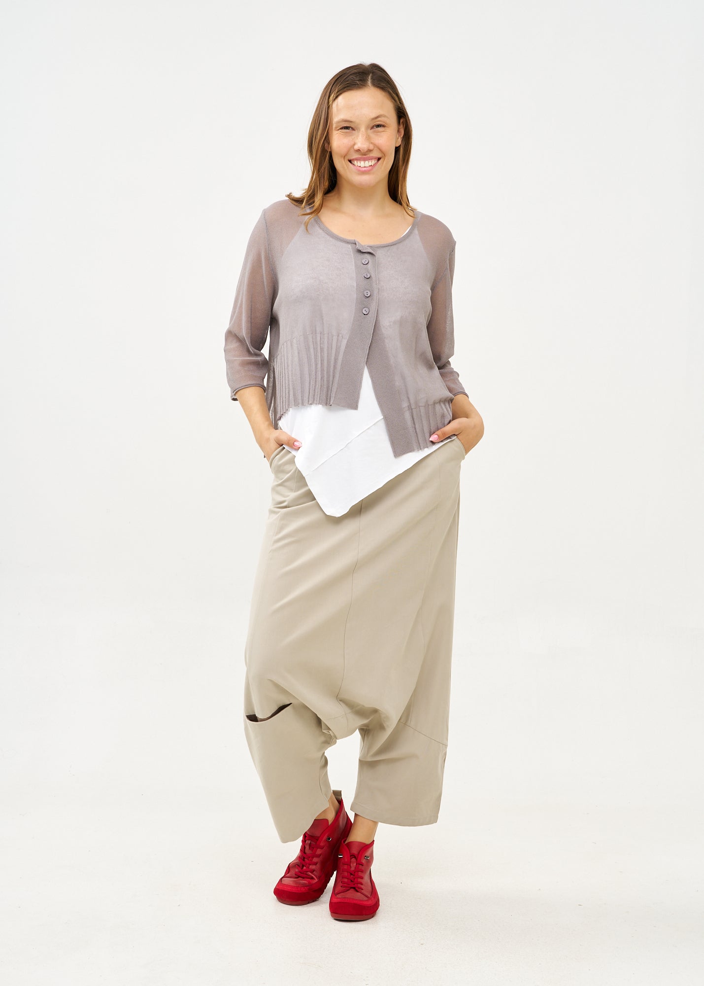Thin knit top with buttons, 3/4 sleeves, gray