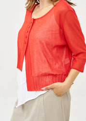 Thin knit top with buttons, 3/4 sleeves, red