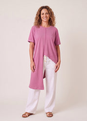 Short-sleeved tunic, shorter at the front, purple