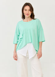 Green-graded short-sleeved shirt