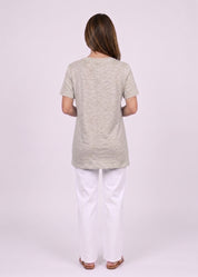 T-shirt with a straight stone finish