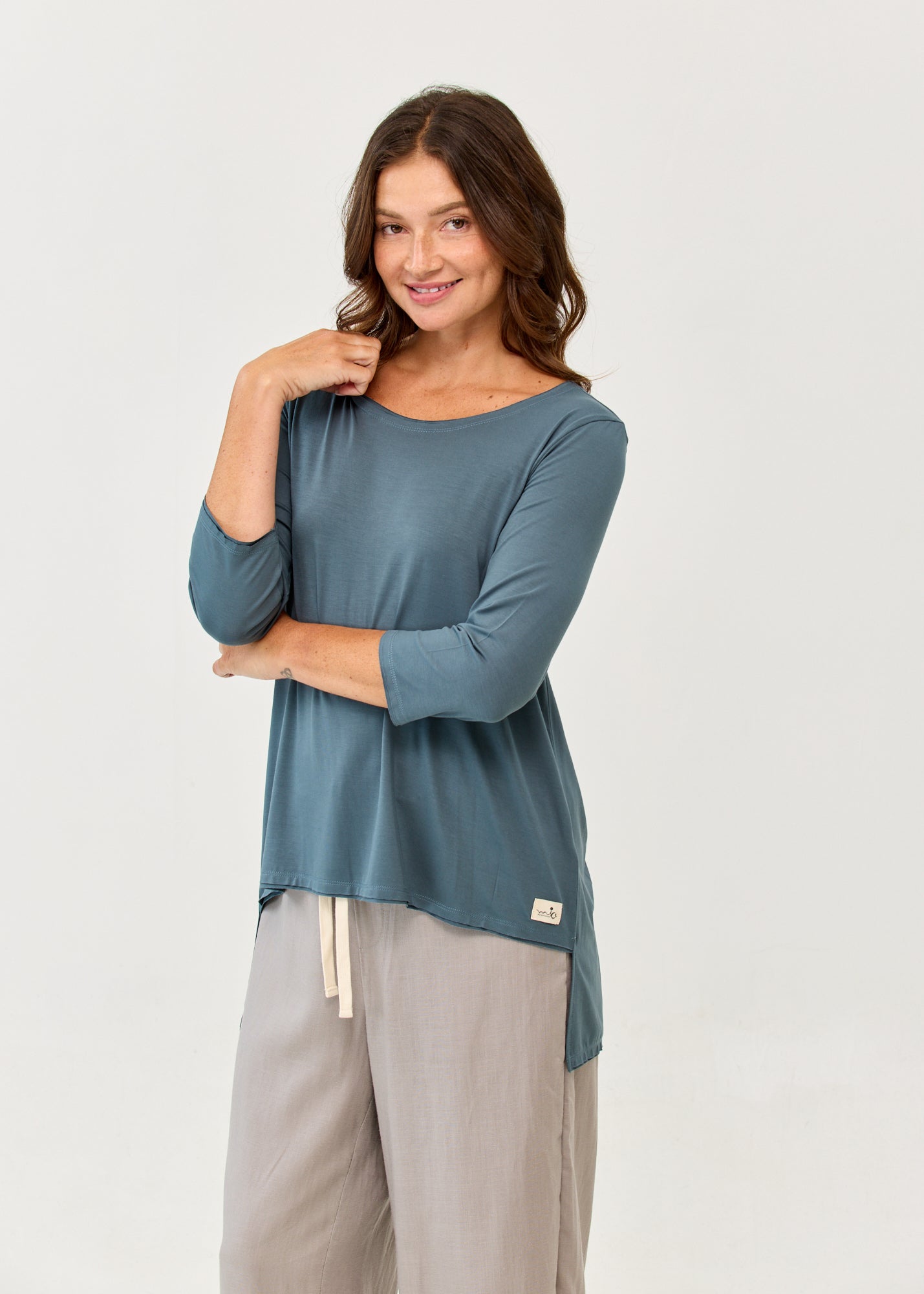 3/4 sleeve long back blue shirt