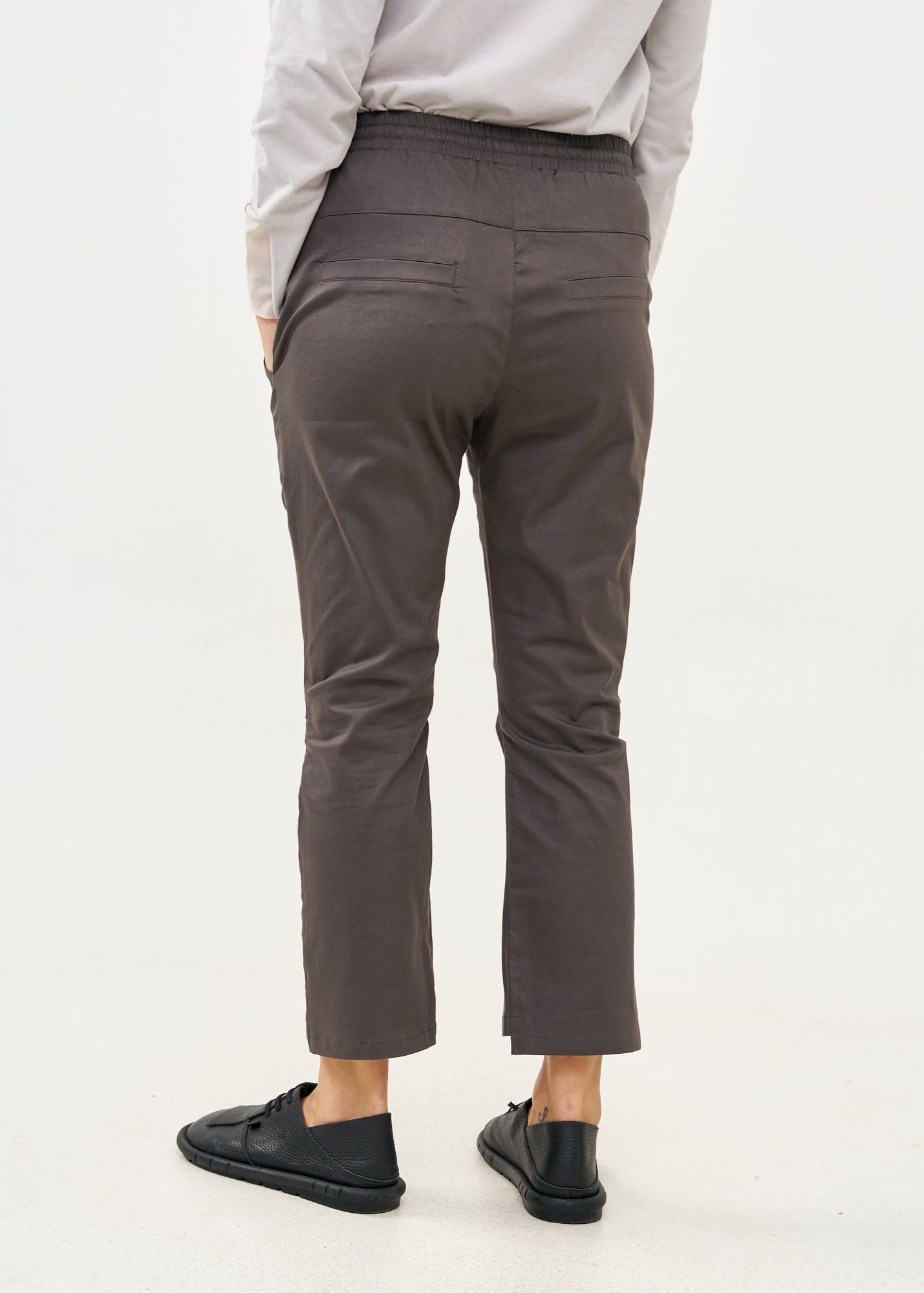 Dark gray knee-length pants