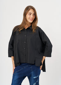 Button-down shirt with straight pockets, black - 99