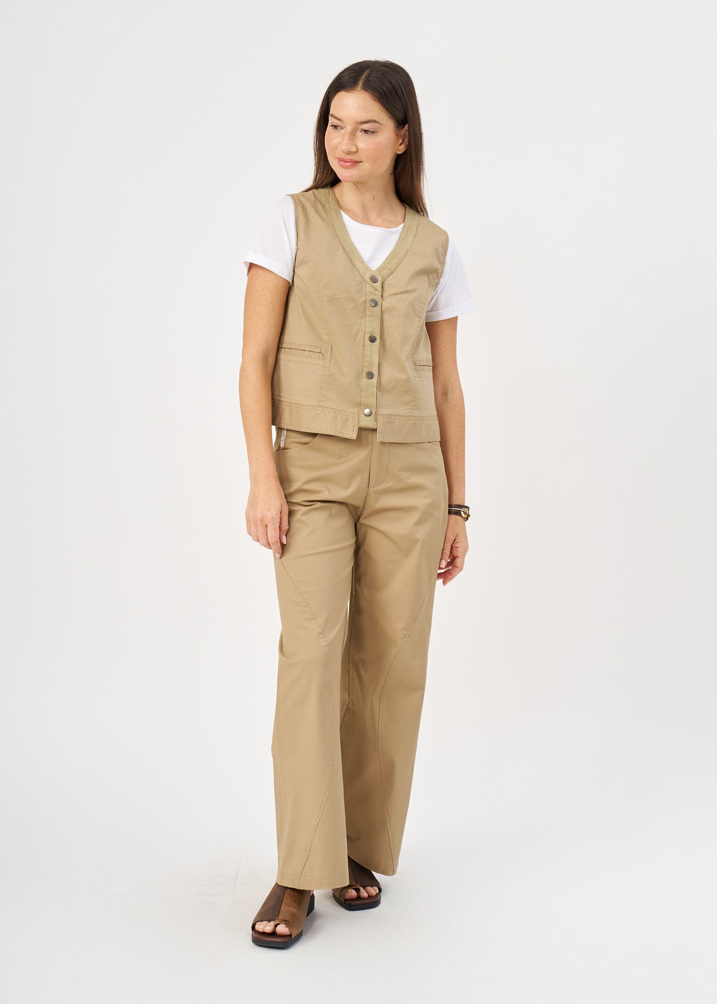 Beige ribbon combination vest