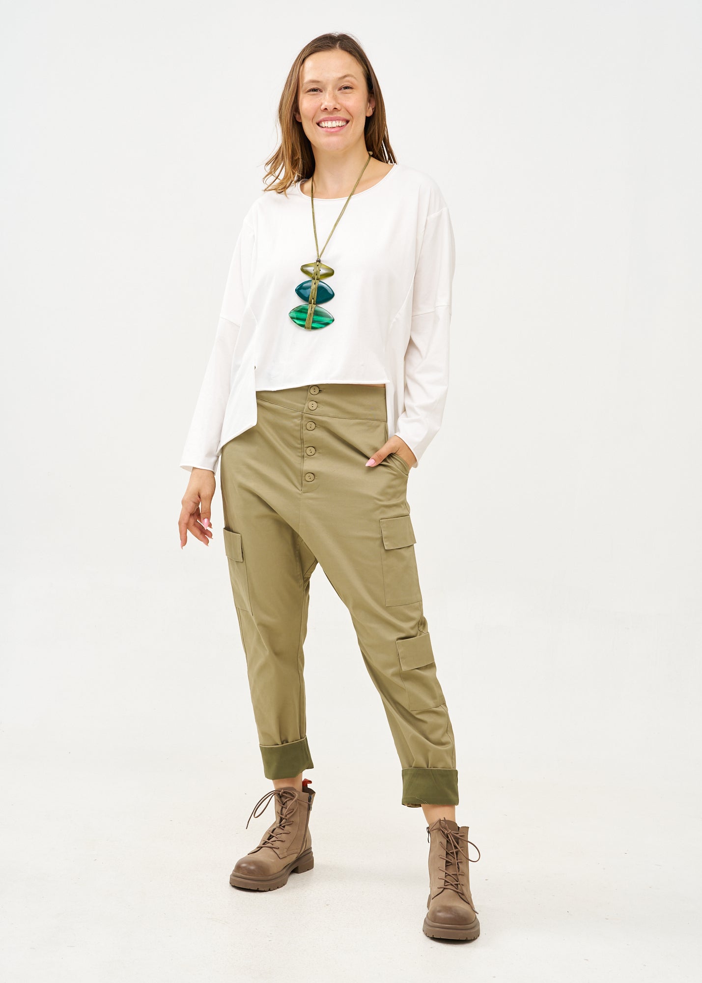 Boy's pants with pockets, brown color combination