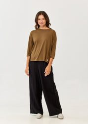 3/4 sleeve straight t-shirt with side slits, brown
