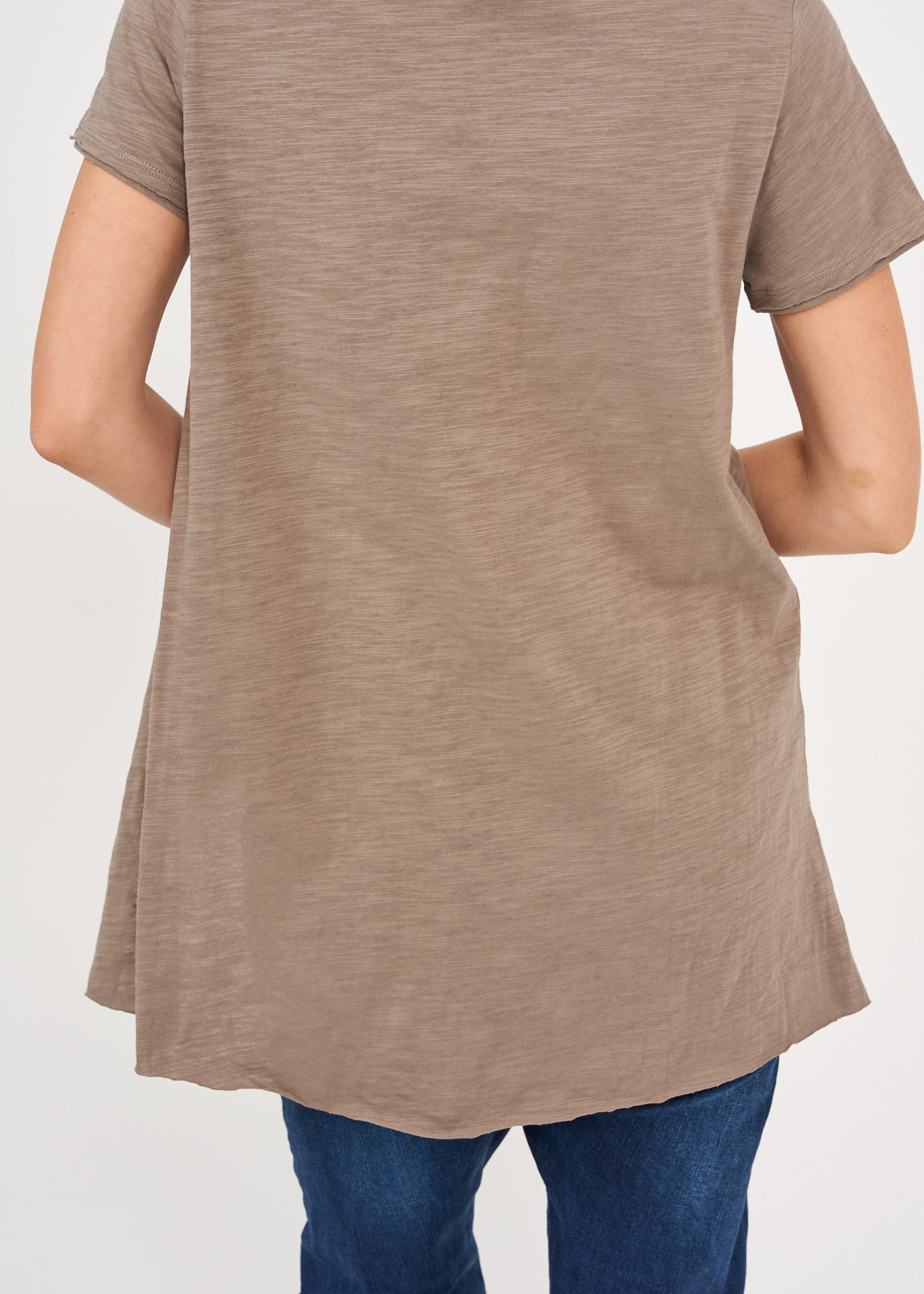 Brown long back triangle stripe T-shirt