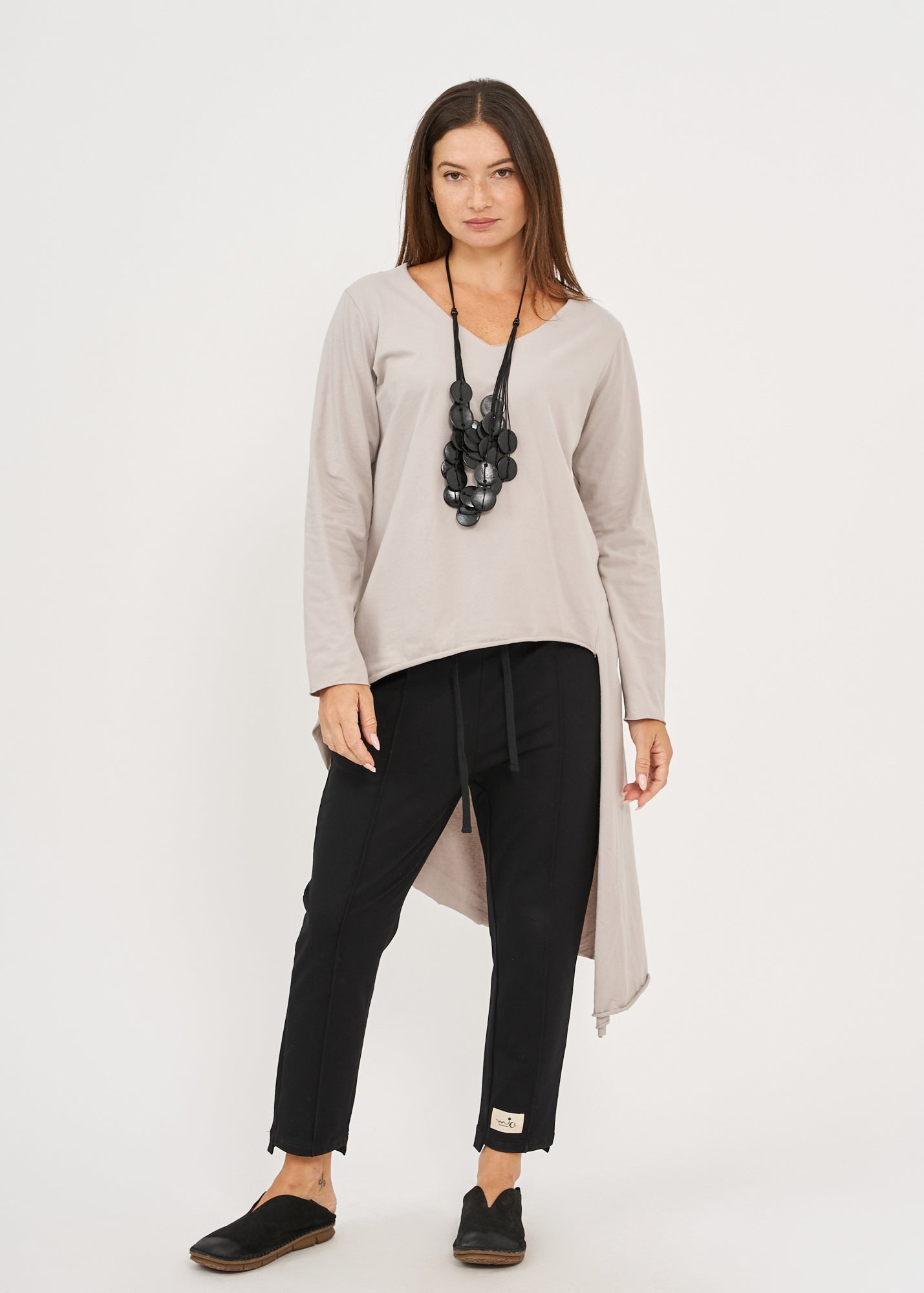 Light gray long sleeve V-neck long back shirt